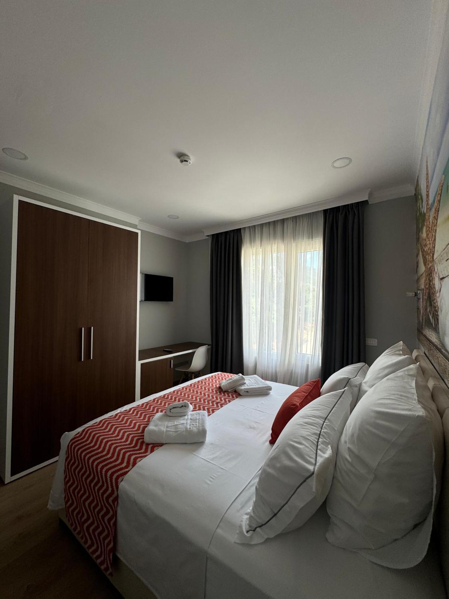 Hotel Britania Vlorë 部屋 写真