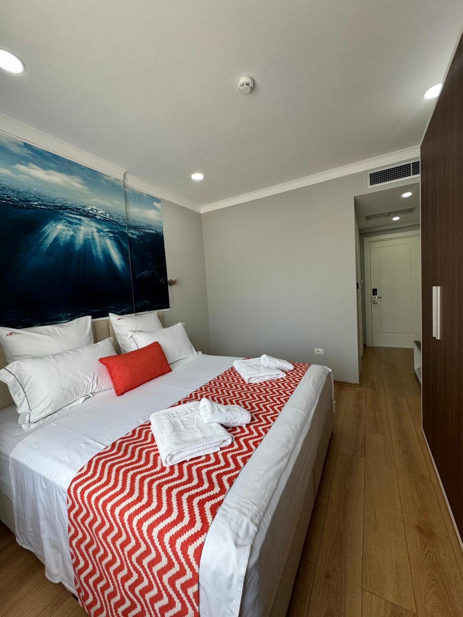 Hotel Britania Vlorë 部屋 写真