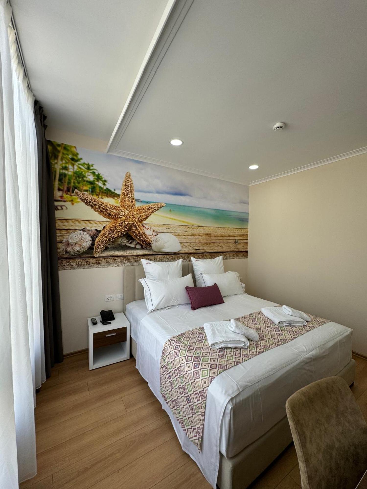 Hotel Britania Vlorë 部屋 写真
