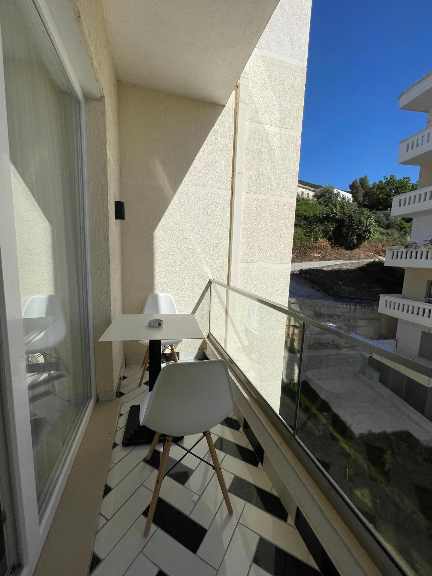Hotel Britania Vlorë 部屋 写真