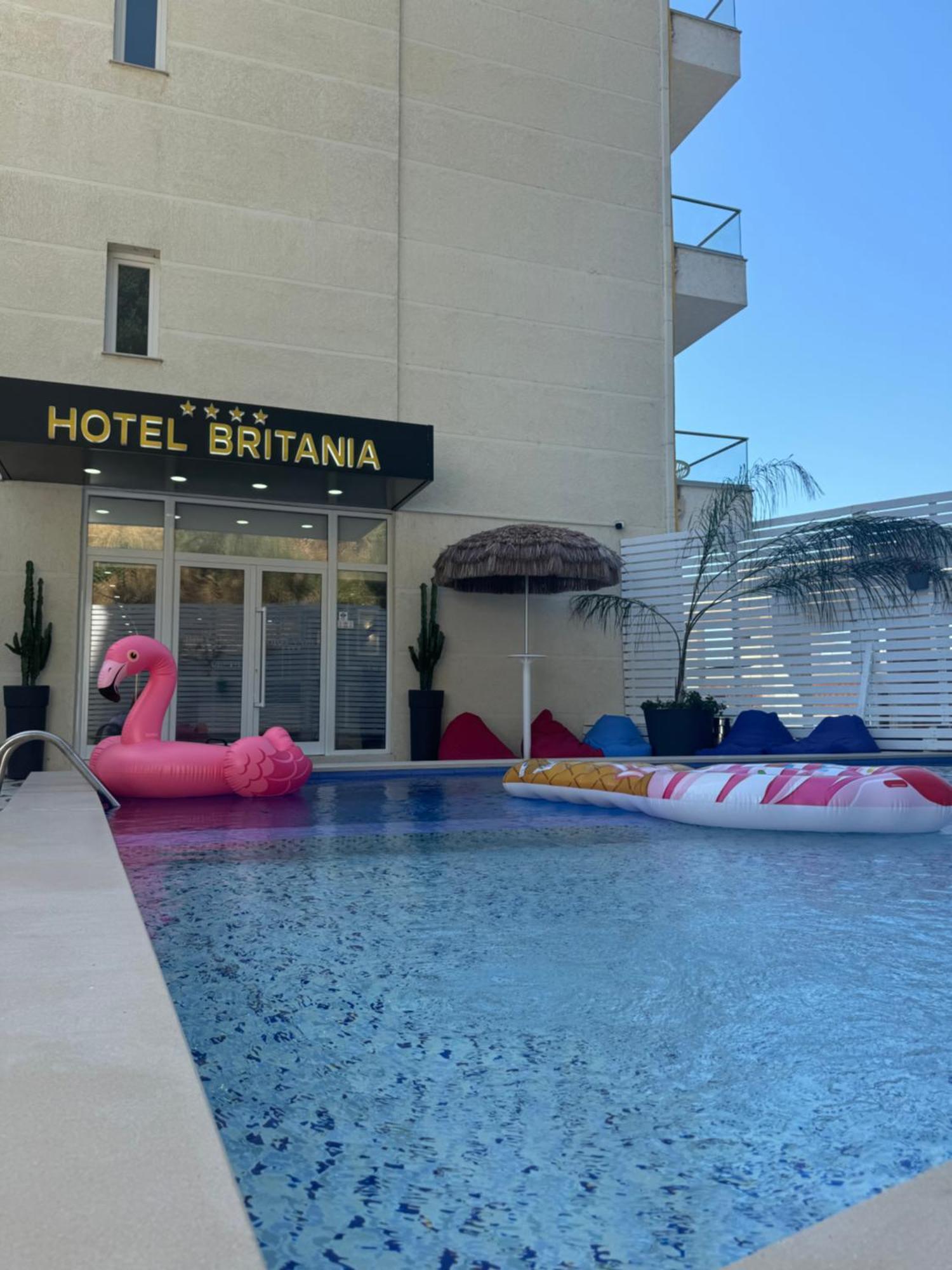 Hotel Britania Vlorë エクステリア 写真
